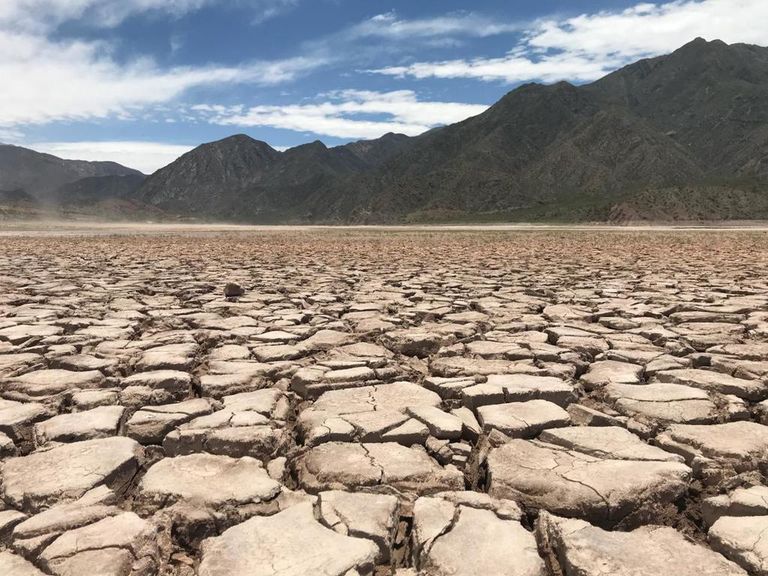 Condiciones secas y lluvias escasas se presentan en México. Condiciones secas y lluvias escasas se presentan en México.