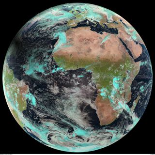 La sombra de la luna vista por METEOSAT-10