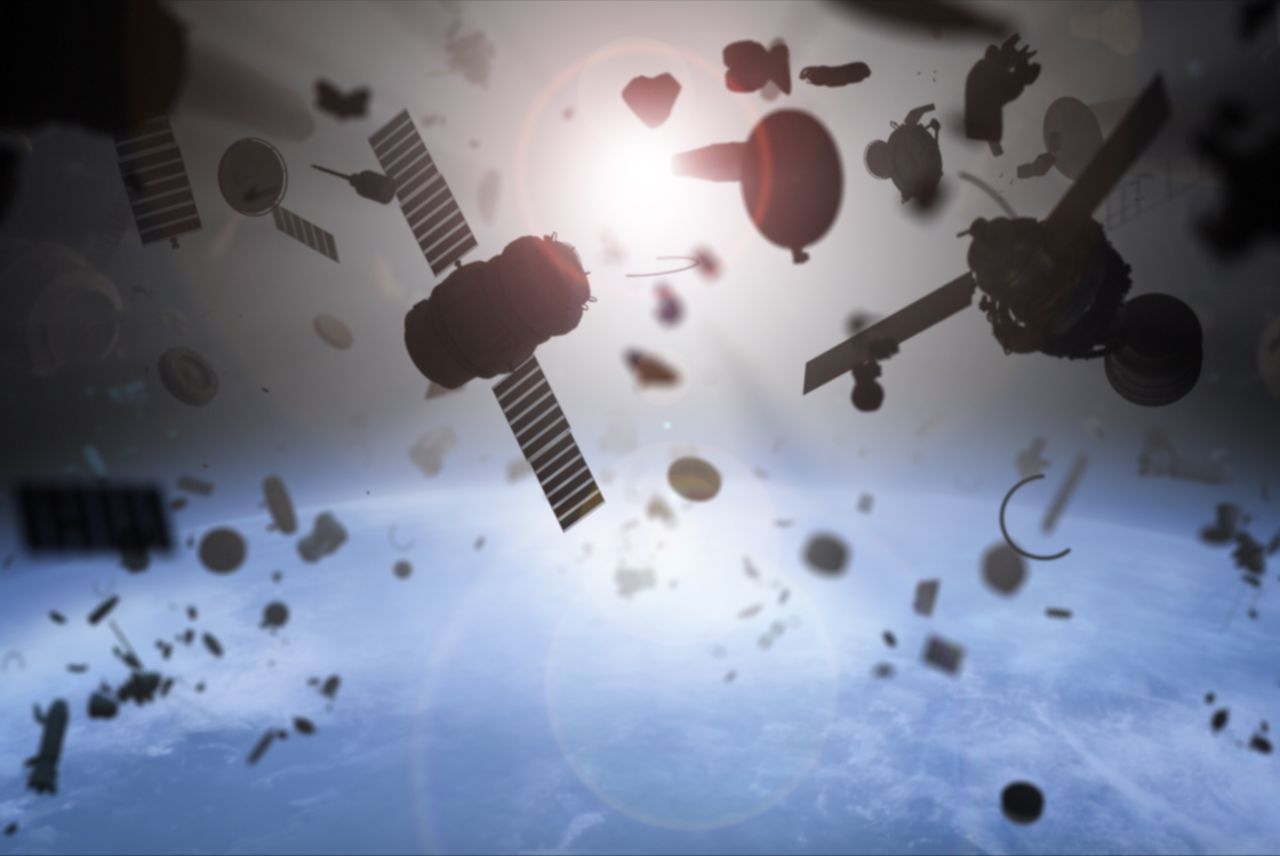 Basura espacial en órbita alrededor de la Tierra