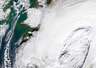 La tempête Ana a balayé la France