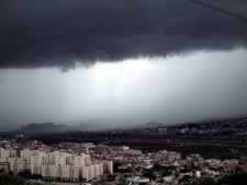 La Tormenta Del 10 De Agosto Del 2002 En El Noreste Peninsular La Tormenta Del 10 De Agosto Del 2002 En El Noreste Peninsular