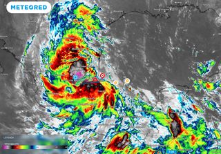 La tormenta tropical Alberto toca tierra en Ciudad Madero en el estado de Tamaulipas