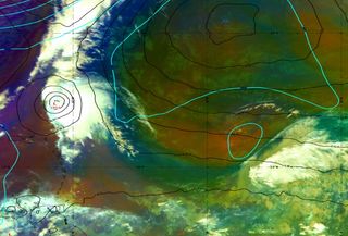 La tormenta tropical Sebastien sorprende a los meteorólogos