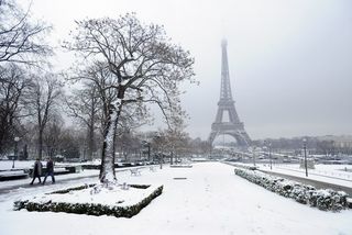 La Torre Eiffel: cerrada por mal tiempo