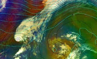 La tozuda tormenta tropical Sebastien
