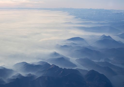 La trappola del freddo: perch&eacute; l'aria fredda e inquinata rimane intrappolata nelle citt&agrave; della Pianura Padana