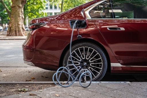 Ladebordsteine - f&uuml;r eine verbesserte Ladeinfrastruktur