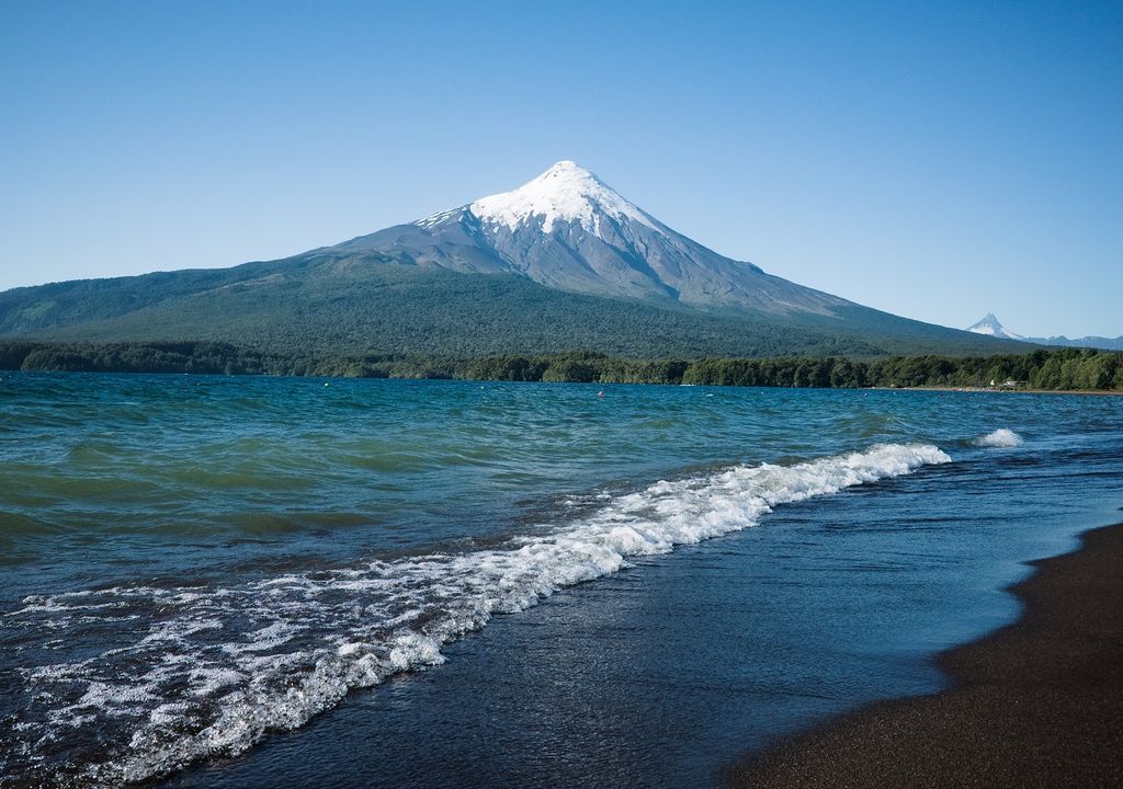 Lago Llanquihue, volcán Lago Llanquihue, volcán
