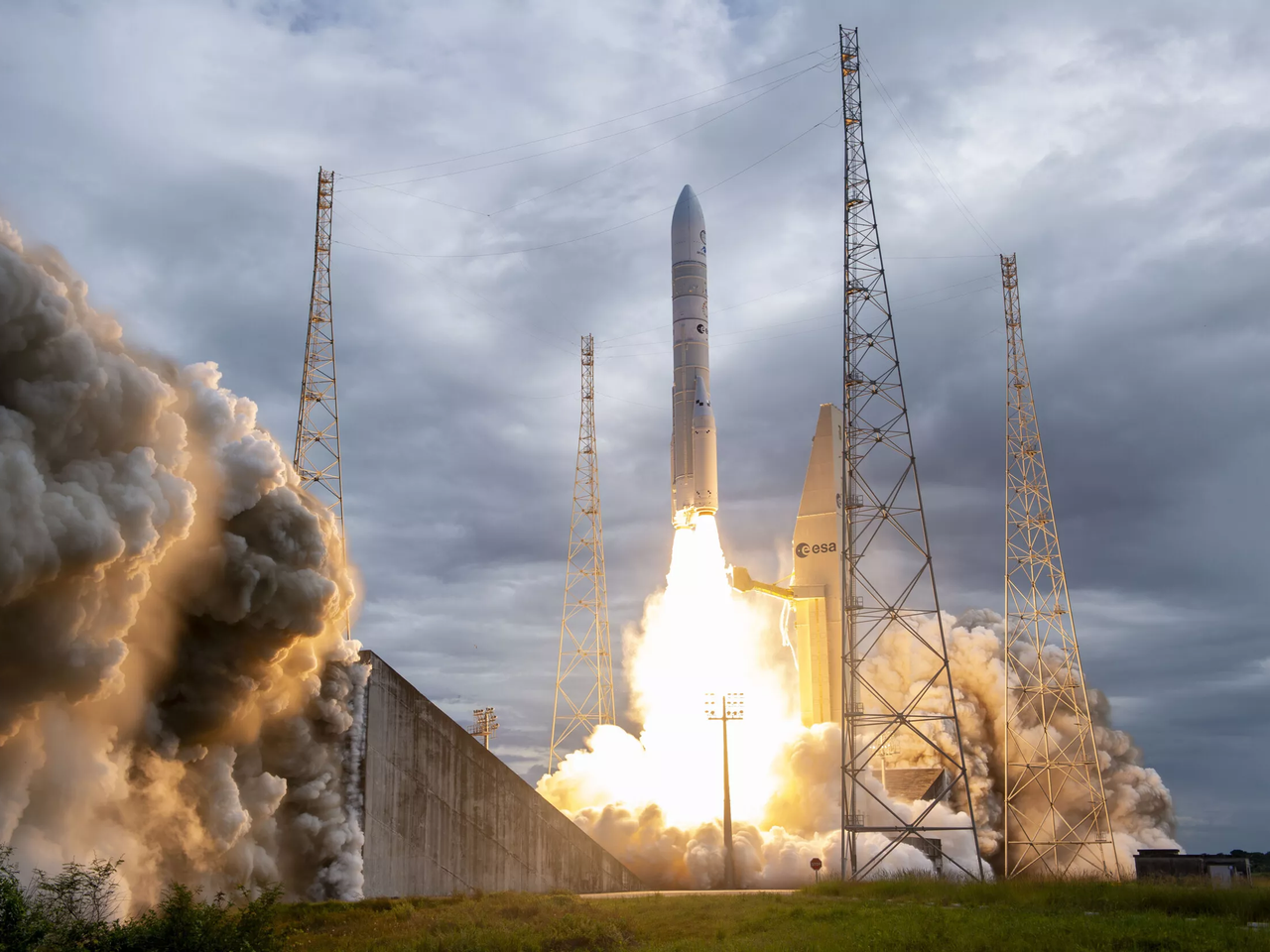 Des´pegue exitoso de la primera prueba del cohete Ariane 6. Crédito: ESA