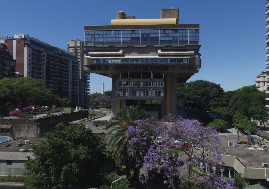 Biblioteca Nacional Mariano Moreno Biblioteca Nacional Mariano Moreno