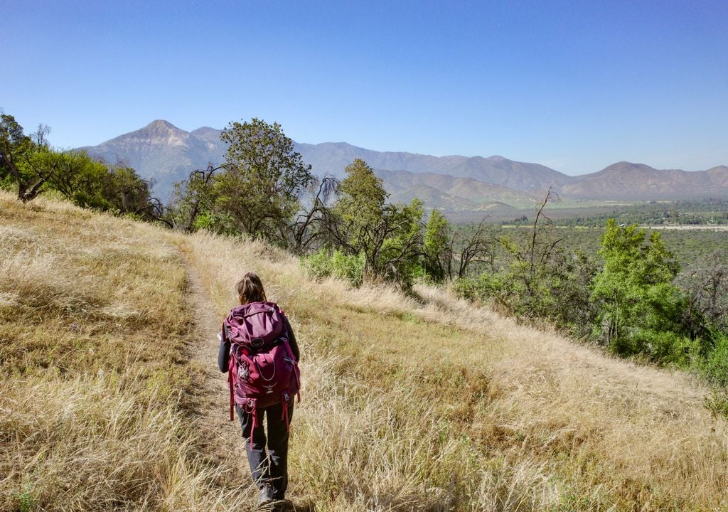 Ruta de trekking en los alrededores de Santiago de Chile.