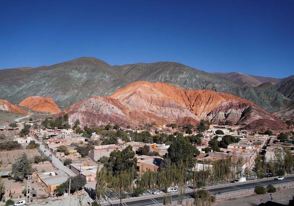 El Macizo de los Siete Colores se encuentra ubicado en las afueras de la ciudad de Purmamarca