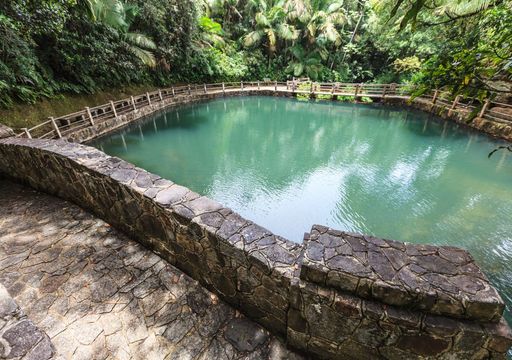 Die 7 schönsten natürlichen Schwimmbecken der Welt sind näher als Sie denken