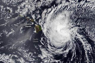 Las ciclones tropicales del Pacífico Calvin y Talim