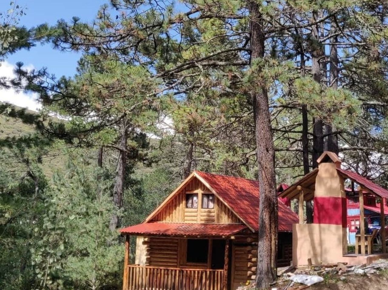 Algunos de los parajes, se encuentran enclavados en paisajes serranos de ambiente frío. Cortesía: arteaga.gob.mx