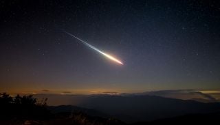 Se aproxima el pico de las drac&oacute;nidas: tiempo previsto y mejores horas para ver esta lluvia de estrellas desde Espa&ntilde;a