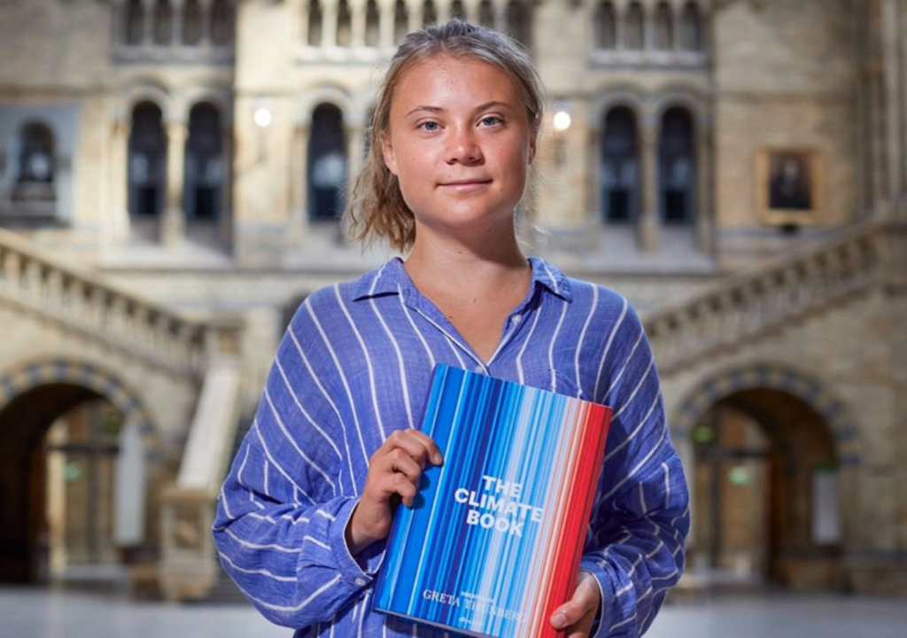 Las franjas han sido utilizadas en múltiples ocasiones, como la portada del libro The Climate Book, de Greta Thunberg. Imagen: ShowYourStripes.