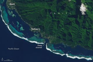 Las fuertes olas de Tahití