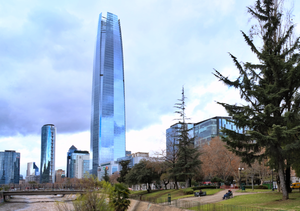 En abril, los sistemas frontales deberían comenzar a amenazar con su avance hacia la zona central con más frecuencia.