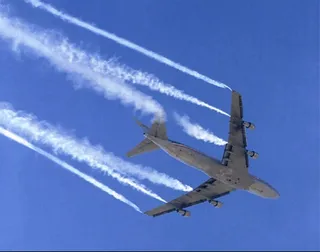 Las nubes de los aviones aumentan la temperatura global