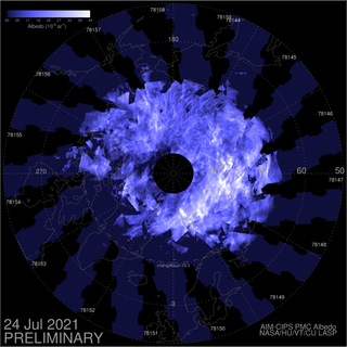 Las nubes noctilucentes comienzan a disminuir en el verano boreal