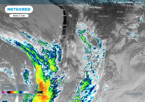 Las nubes y el viento del este no dan tregua en Buenos Aires: d&iacute;as m&aacute;s c&aacute;lidos ahora y lluvias cada vez m&aacute;s cerca