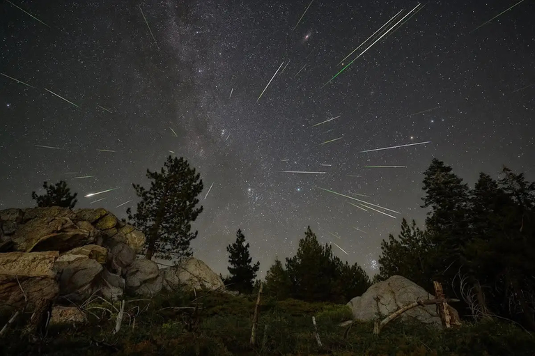 Las Ori&oacute;nidas 2026 ya est&aacute;n aqu&iacute;: cu&aacute;ndo y c&oacute;mo ver la lluvia de estrellas del cometa Halley