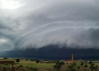 Las reacciones a las lluvias torrenciales que se avecinan