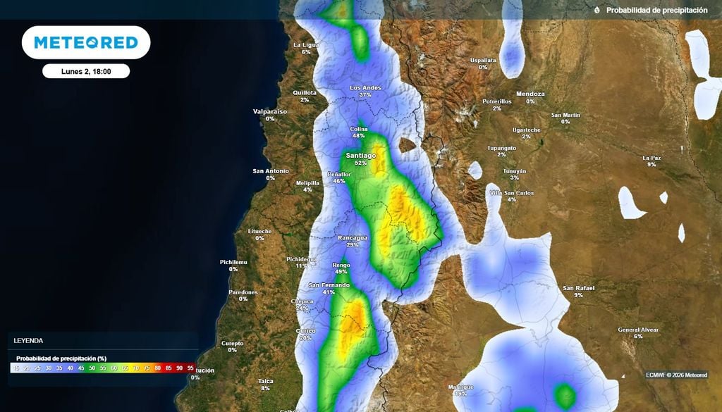 Este lunes es probable que caigan precipitaciones, aunque débiles y más concentradas hacia el interior de la RM y O'Higgins.