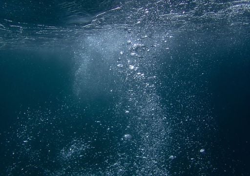 Le acque del Mediterraneo stanno salendo pi&ugrave; del previsto, i gravi rischi che corrono le aree costiere