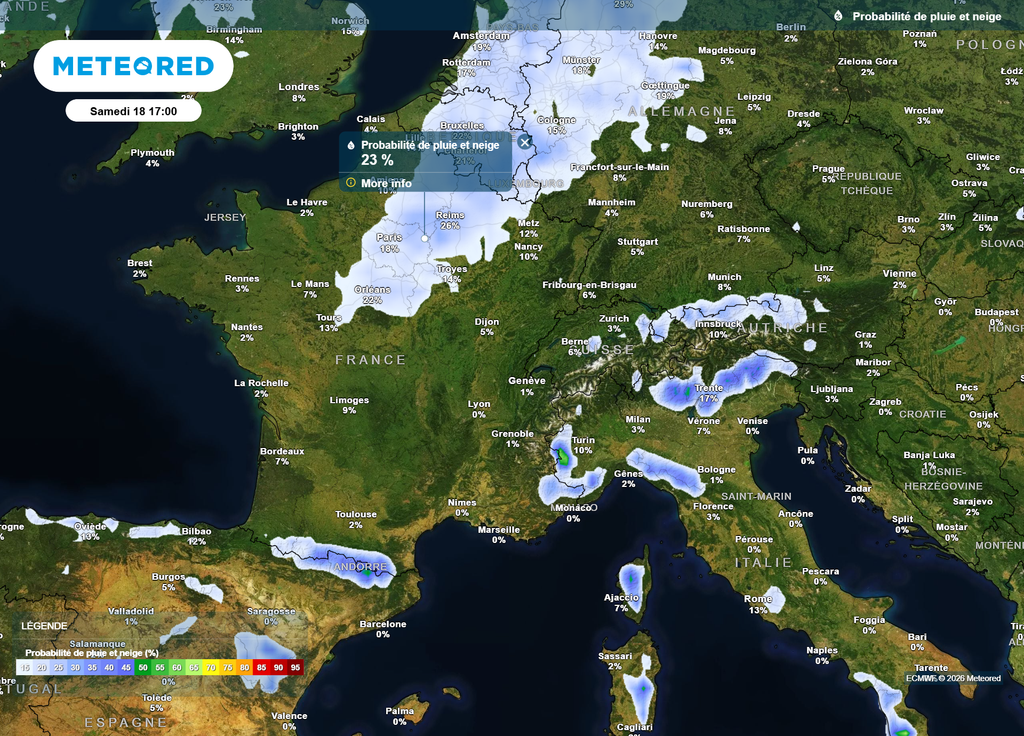 Samedi après-midi, une petite perturbation atténuée pourrait donner quelques averses de la frontière belge aux régions centrales.