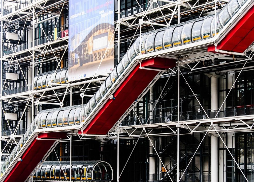 Le Centre Pompidou ferme ses portes pour 5 ans pour une rénovation complète. Le Centre Pompidou ferme ses portes pour 5 ans pour une rénovation complète.
