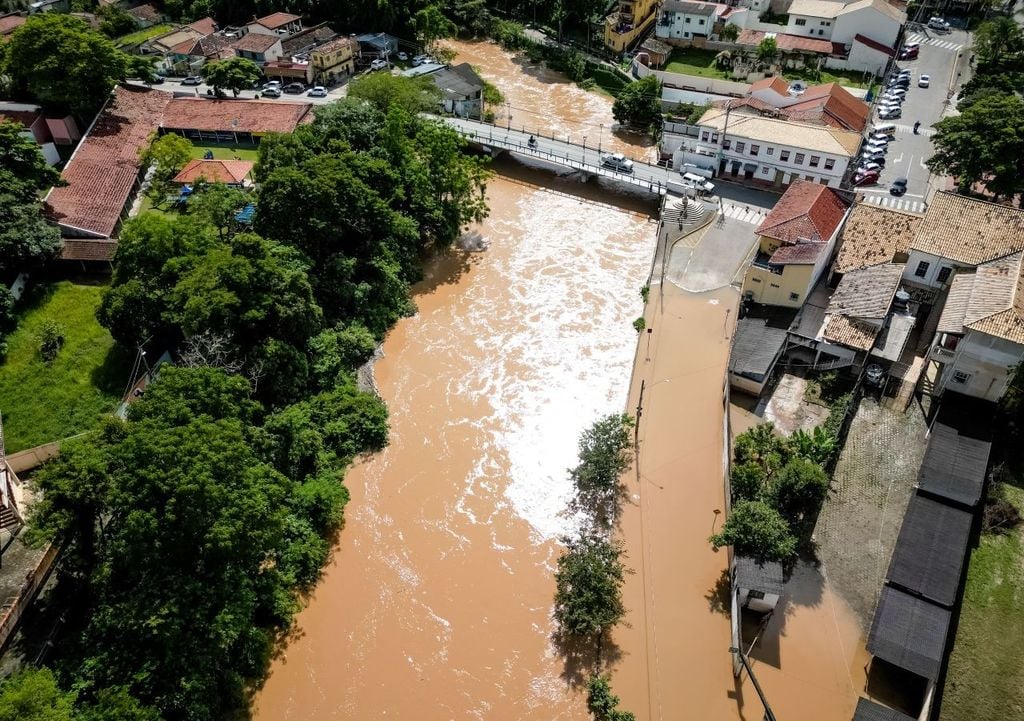 Gli allagamenti non sono più un’eccezione stagionale, ma una minaccia strutturale che colpisce ormai ogni singola città del mondo.