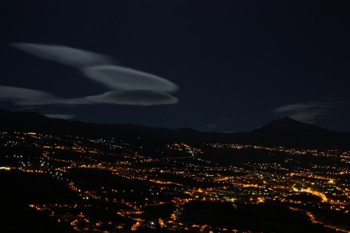 Lenticulares Canarios Nocturnos, 7 Abril 2012