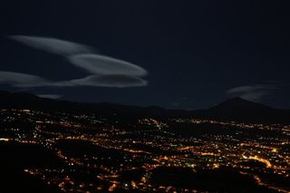 Lenticulares canarios nocturnos, 7 abril 2012