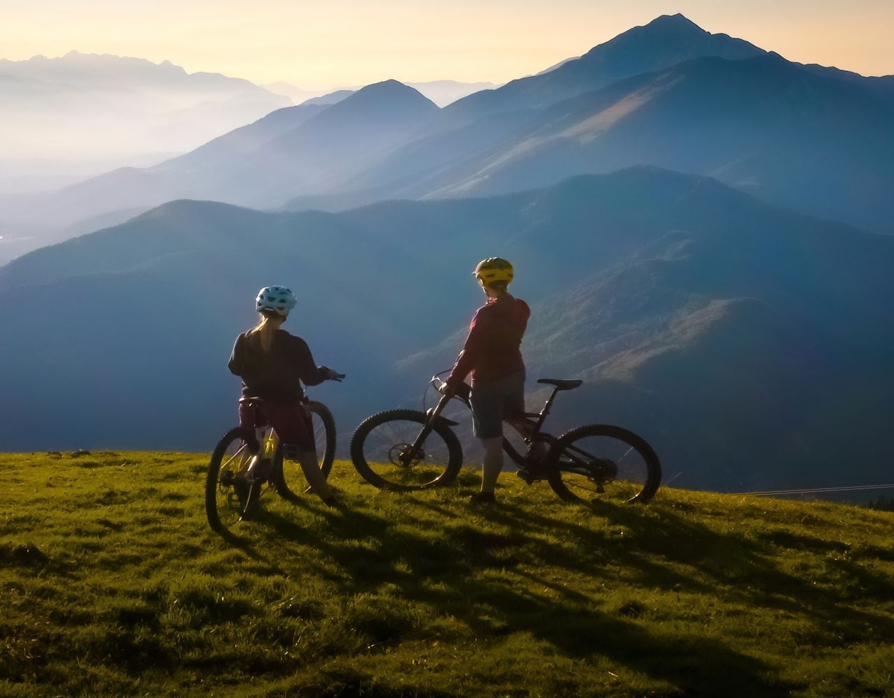 Das schöne Spätsommerwetter lädt unter anderem zum Radfahren ein.