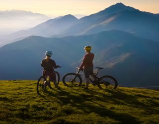 Leon Beurer erklärt die Spätsommer-Geheimnisse: So holst du jetzt das Maximum aus den letzten warmen Tagen heraus!