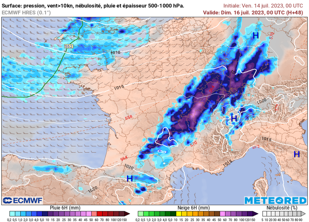D'ici la soirée et nuit de samedi à dimanche, la zone instable progresse vers l'Est en se renforçant.