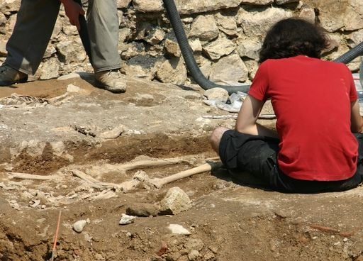 Les restes d'une n&eacute;cropole vieille de l'&eacute;poque gallo-romaine d&eacute;couverte dans le Pas-de-Calais !