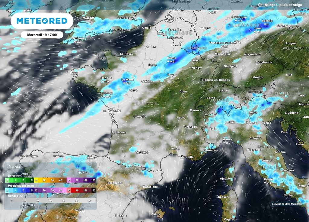 Quelques faibles perturbations pourront circuler sur l'hexagone en début de période et plutôt sur la moitié nord. Quelques faibles perturbations pourront circuler sur l'hexagone en début de période et plutôt sur la moitié nord.