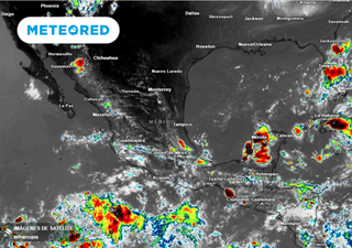 Llega a México la onda tropical número 14 generando tormentas eléctricas muy fuertes