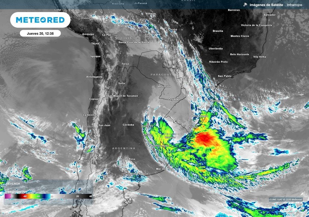 Imágenes de Satélite Jueves 20 de Agosto 12:35 h El centro de bajas presiones que está afectando al Litoral argentino, Uruguay y el sur de Brasil, se desplazará hacia el este durante el resto del día.