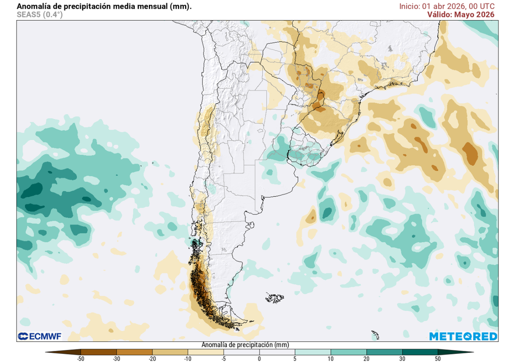 Anomalía mensual de precipitación (mm) para mayo 2026. Sobre los valores climatológicos normales (tonos verde), bajo los valores climatológicos normales (tonos marrón) y en torno a los valores climatológicos normales (color blanco).