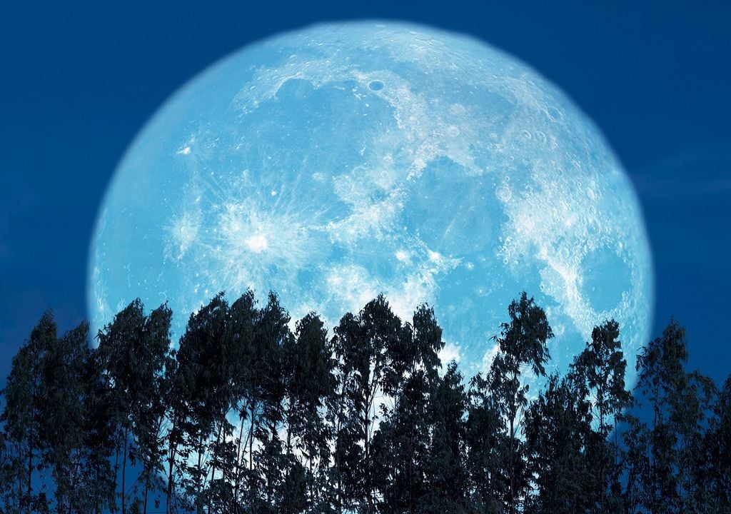 Luna de Esturión Luna de Esturión