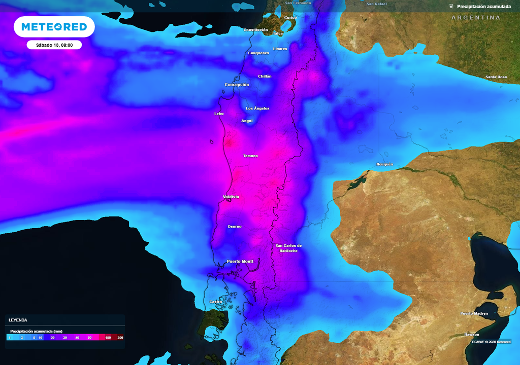Precipitación acumulada prevista para la mañana del sábado, con los mayores montos concentrados entre La Araucanía, Los Ríos y Los Lagos.