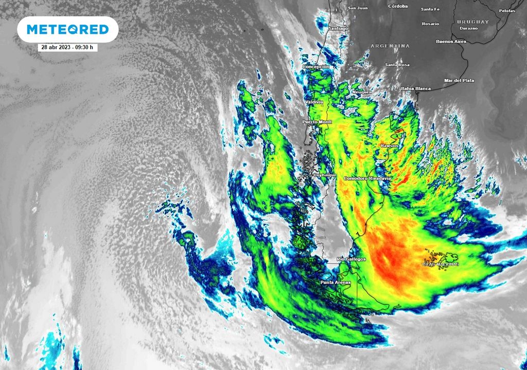 Nubes; imagen de satélites; sistema frontal; Chile