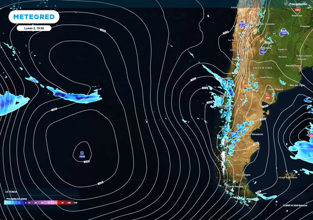 lluvias y líneas de presión La gran alta presión en el Pacífico jugará un papel importante en la vida de las lluvias del sistema frontal que cruzará Chile en la primera semana de febrero.