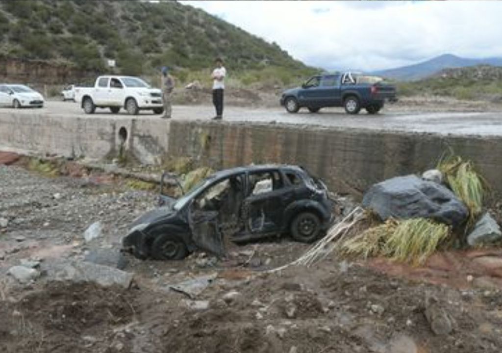 Lluvia, inundaciones potrerillos mendoza crecida río Lluvia, inundaciones potrerillos mendoza crecida río