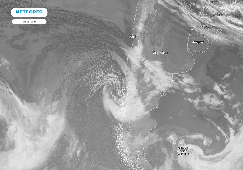 Imágen satelital; sistema frontal