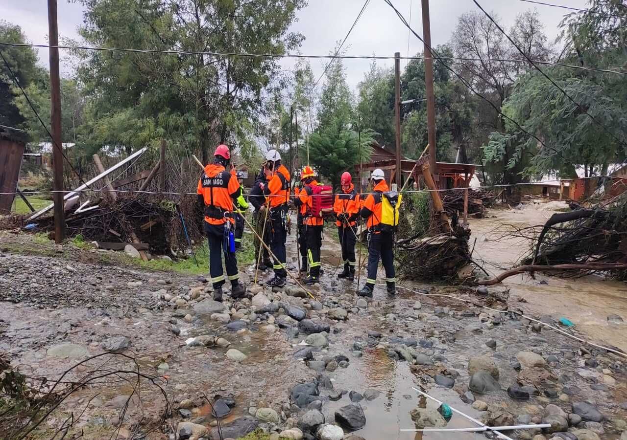 Schwere Regenfälle verursachen in Chile schwere Überschwemmungen, mehr